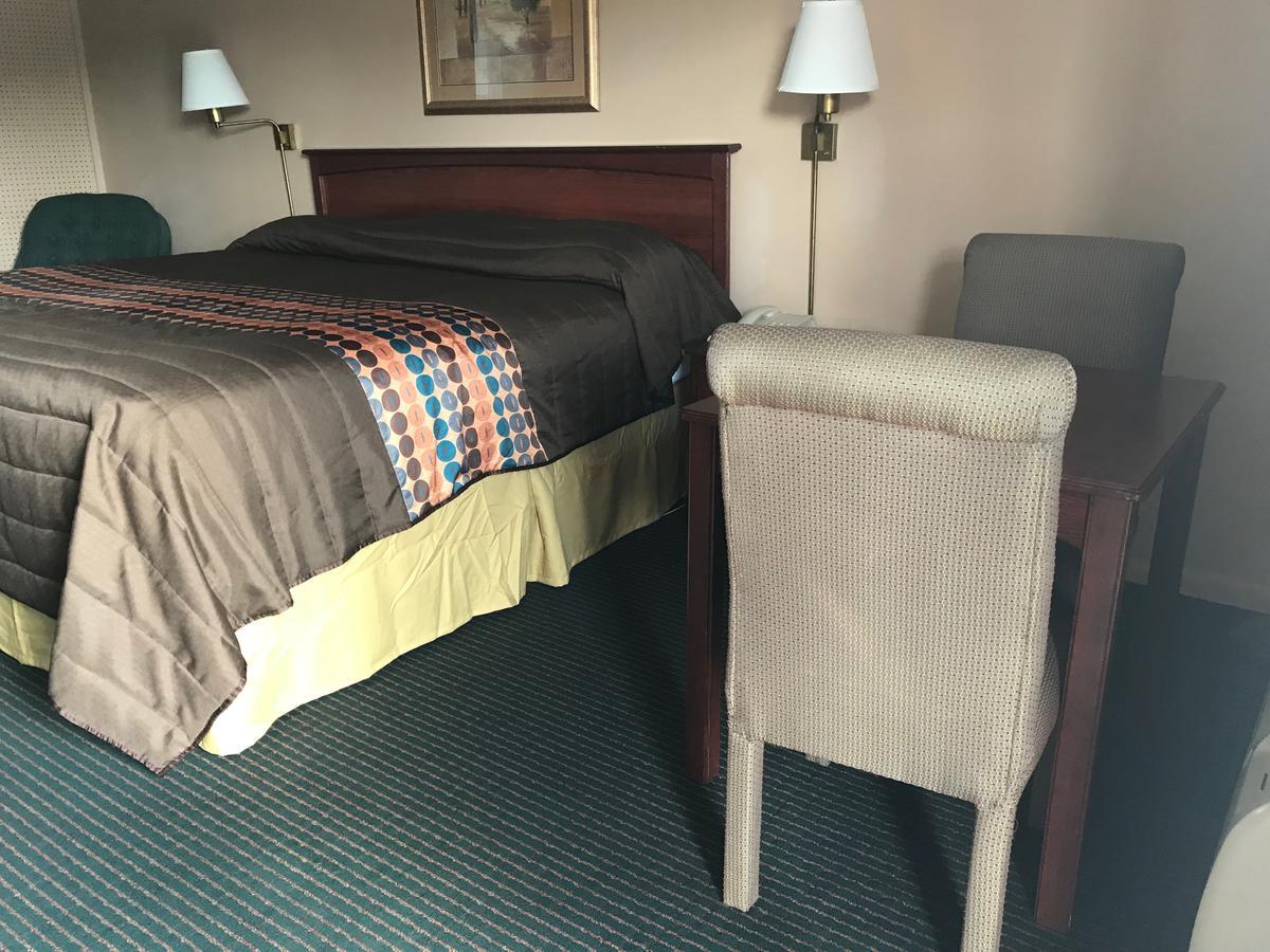 Redwood Inn Gadsden Bagian luar foto