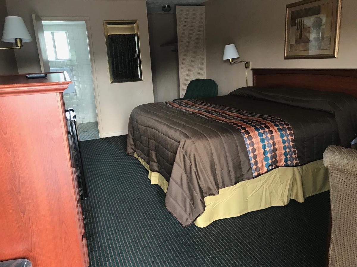 Redwood Inn Gadsden Bagian luar foto